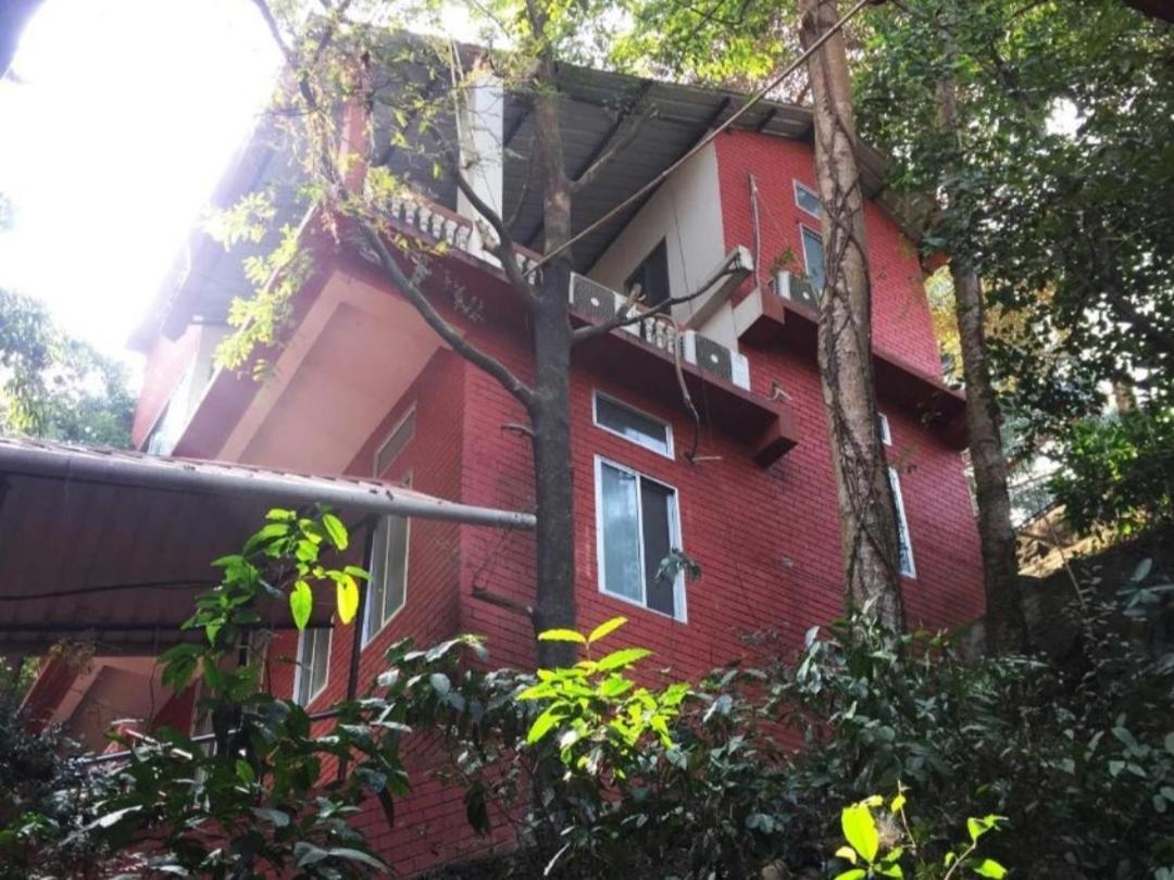 Hilltop Lodge Guwahati Ngoại thất bức ảnh