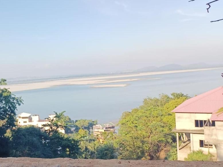 Hilltop Lodge Guwahati Ngoại thất bức ảnh