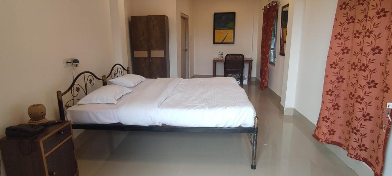 Hilltop Lodge Guwahati Ngoại thất bức ảnh