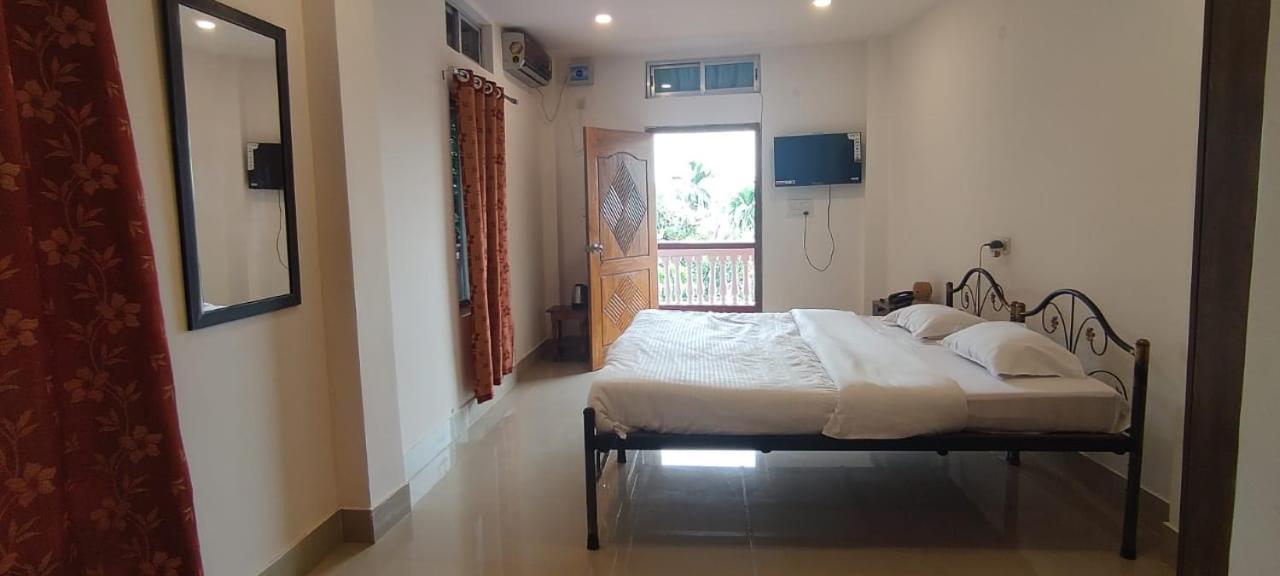 Hilltop Lodge Guwahati Phòng bức ảnh