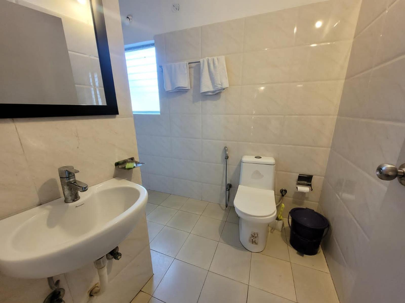 Hilltop Lodge Guwahati Phòng bức ảnh