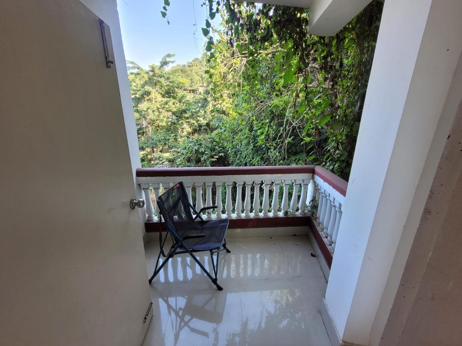 Hilltop Lodge Guwahati Phòng bức ảnh