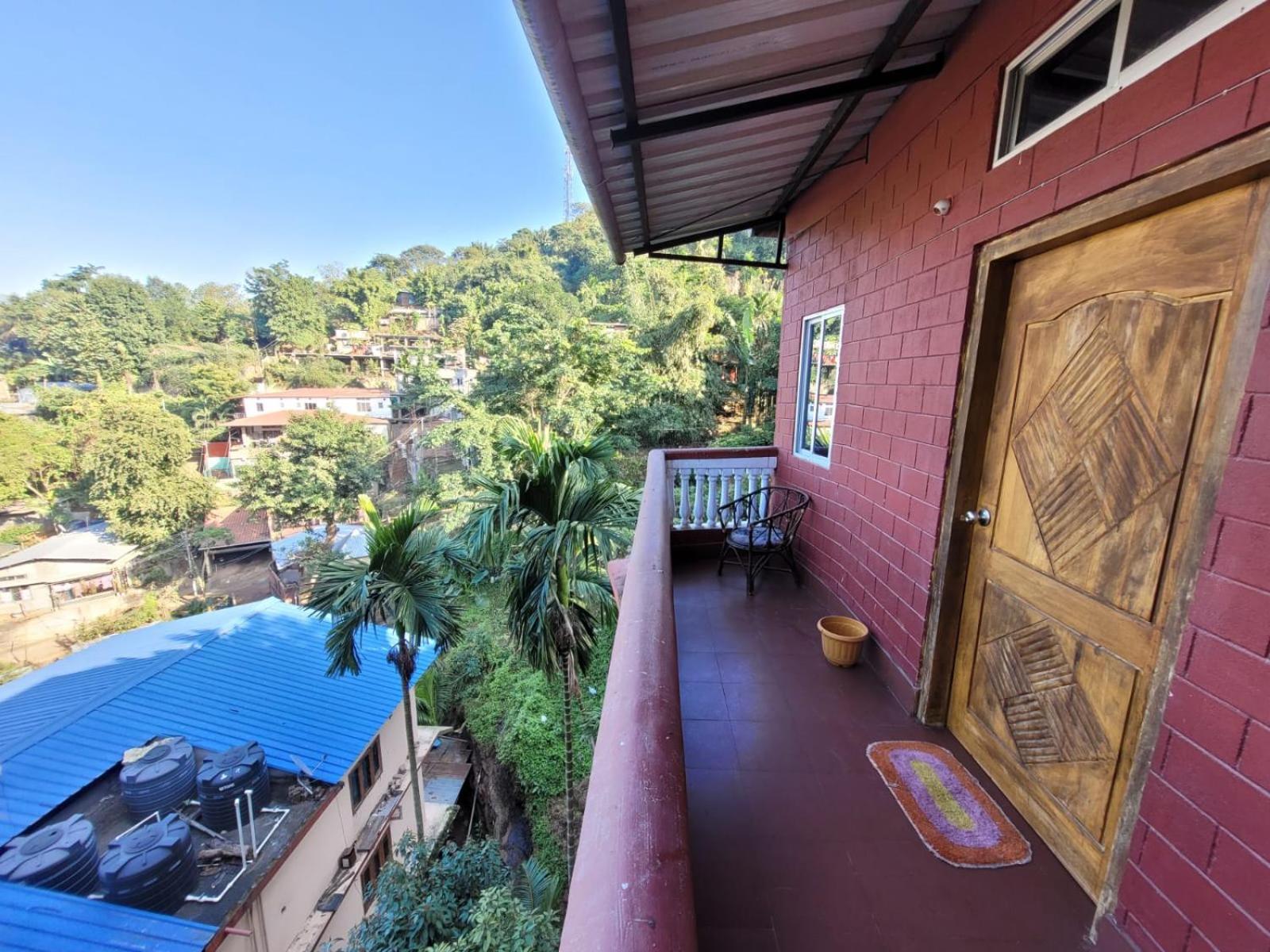 Hilltop Lodge Guwahati Phòng bức ảnh