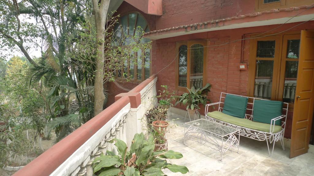 Hilltop Lodge Guwahati Ngoại thất bức ảnh