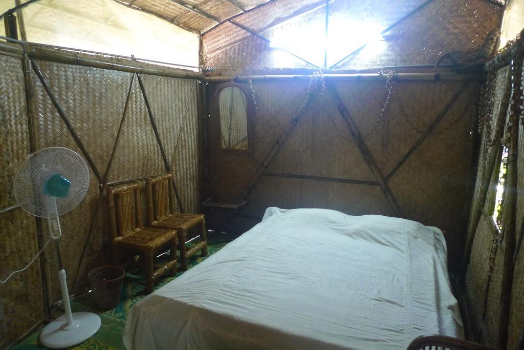 Hilltop Lodge Guwahati Ngoại thất bức ảnh