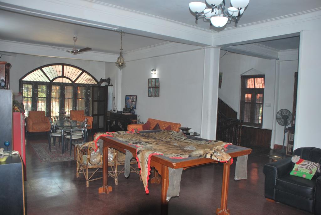Hilltop Lodge Guwahati Ngoại thất bức ảnh