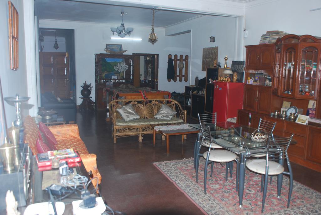 Hilltop Lodge Guwahati Ngoại thất bức ảnh