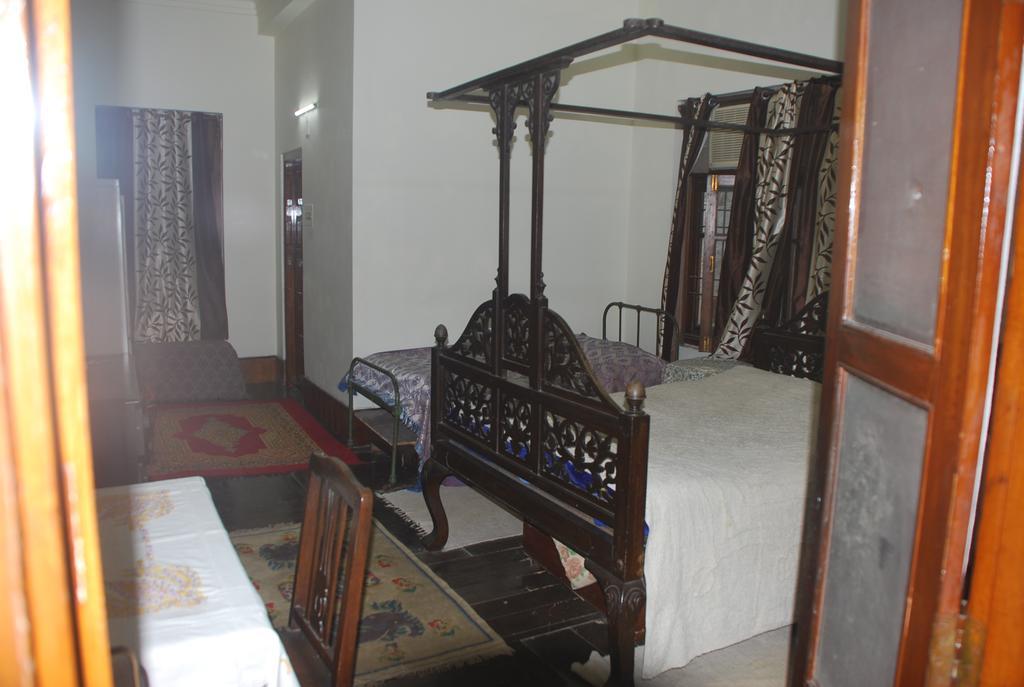 Hilltop Lodge Guwahati Ngoại thất bức ảnh