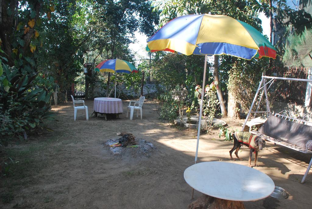 Hilltop Lodge Guwahati Ngoại thất bức ảnh